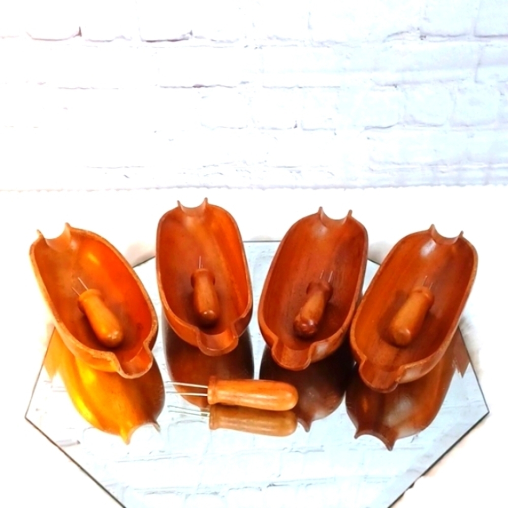 Rosa,s Hand Made Teak‎ Wood Vintage 70,s  Corn On Cob Holders 4 /W 5 Forks